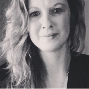 Meet your Posher, Becca